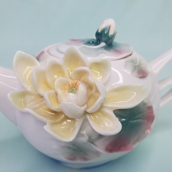 Franz Porcelain Miniature Teapot FZ00816 - Picture 4 of 13